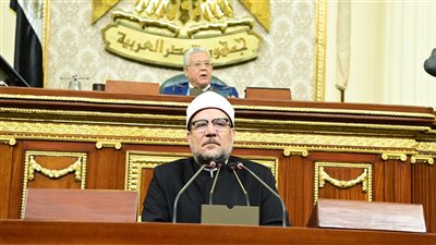 الأوقاف توزع 10 آلاف عمامة أزهرية جديدة للأئمة