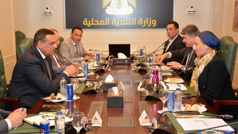 اجتماع وزيرا البيئة