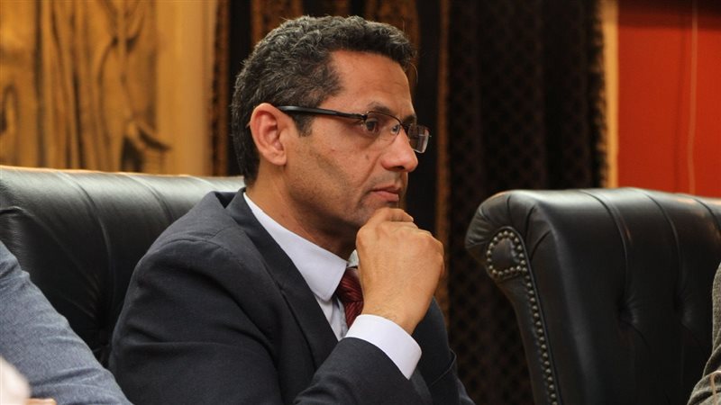الكاتب الصحفي خالد