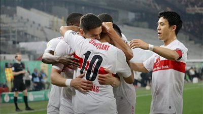 دوري أبطال أوروبا، سرفينا زفيزدا الصربي يتقدم على شتوتجارت الألماني بالشوط الأول 