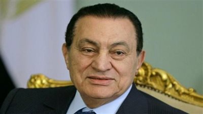 مواطنون يتوافدون إلى ضريح مبارك لإحياء ذكرى ميلاده (فيديو وصور) 