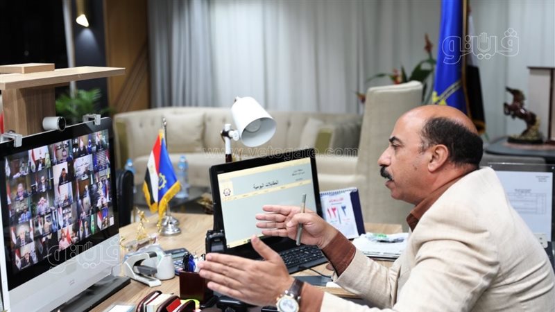 محافظ أسوان