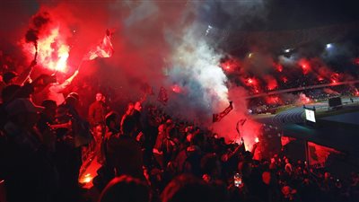 دوري أبطال أوروبا، اشتباكات بين جماهير نابولي ويونيون برلين