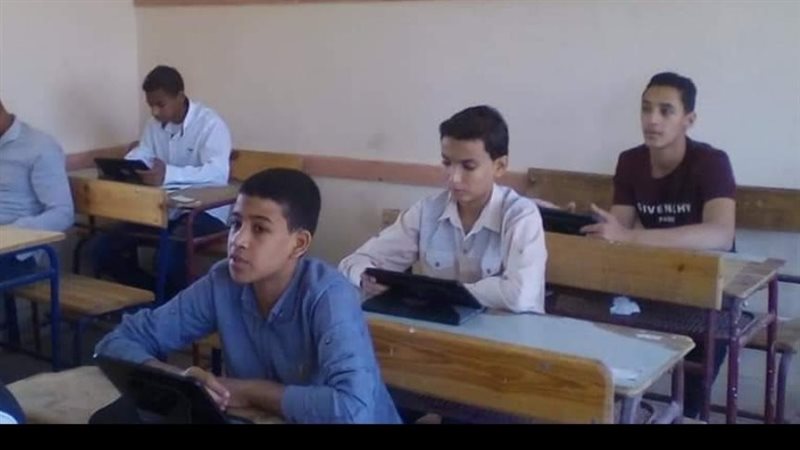 امتحانات الصف الأول