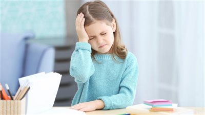 باحث يكشف السبب الرئيسي لمرض تقزم أطفال المدارس 