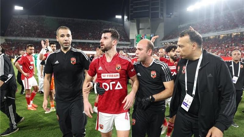 لاعب الأهلي محمود