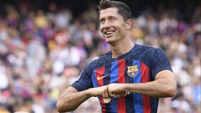 3 أندية تزاحم برشلونة للفوز بصفقة خليفة ليفاندوفسكي