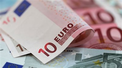 سعر اليورو مقابل الجنيه بختام تعاملات اليوم الثلاثاء 