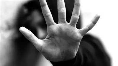 تحقيقات النيابة في اتهام سيدة لزوجها باغتصاب ابنتهما في أطفيح 