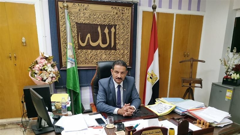 أشرف سلومة مدير تعليم