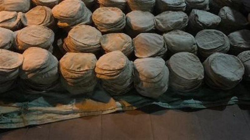  صبط ب15 طن قمح و5الاف