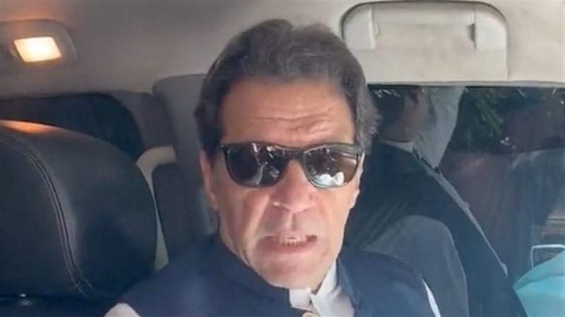 عمران خان، فيتو 
