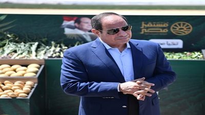 الرئيس السيسي يصل شرق العوينات لتفقد وافتتاح عدد من المشروعات القومية (فيديو)