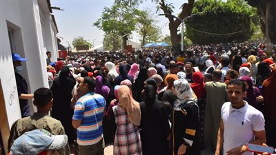 محافظ أسيوط يتفقد ملتقى توظيف لتوفير 6000 فرصة عمل