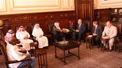 السيد القصير يبحث مع وفد سعودي زراعة 40 مليار شجرة للتصدي للتغيرات المناخية