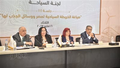نقيب السياحيين: نحتاج إلى تعزيز وإثراء الأجندة السياحية