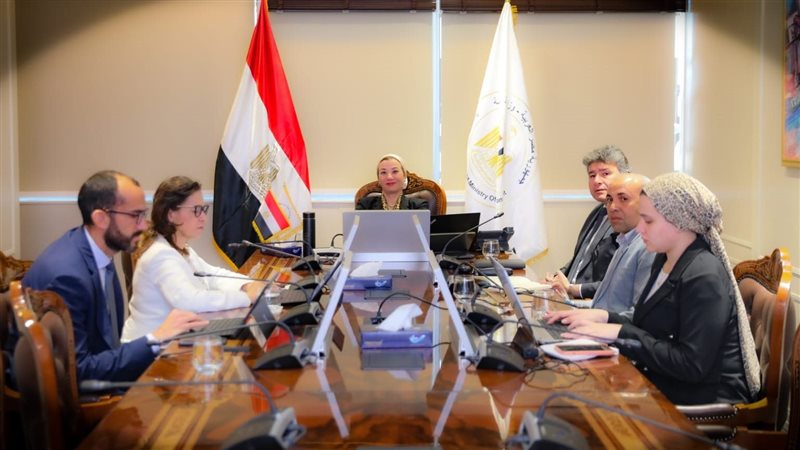 اجتماع وزيرة البيئة،