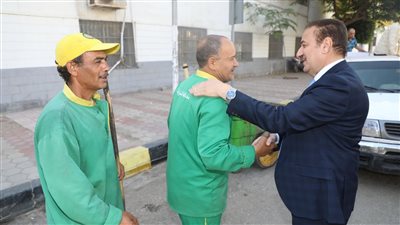 محافظ المنوفية يقرر زيادة الأجر اليومى لعمال منظومة النظافة فى يوليو المقبل