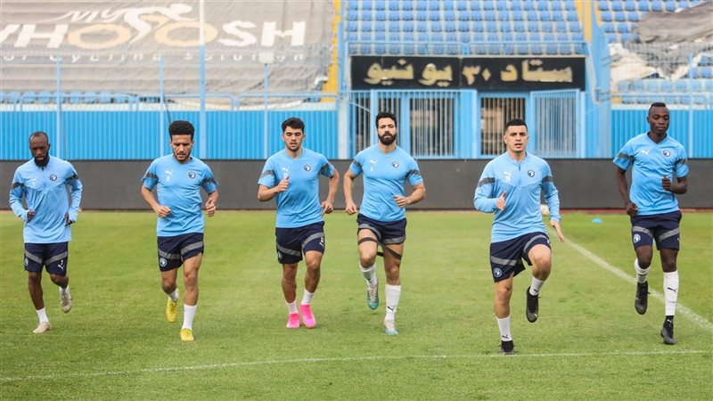 لاعبي بيراميدز، فيتو