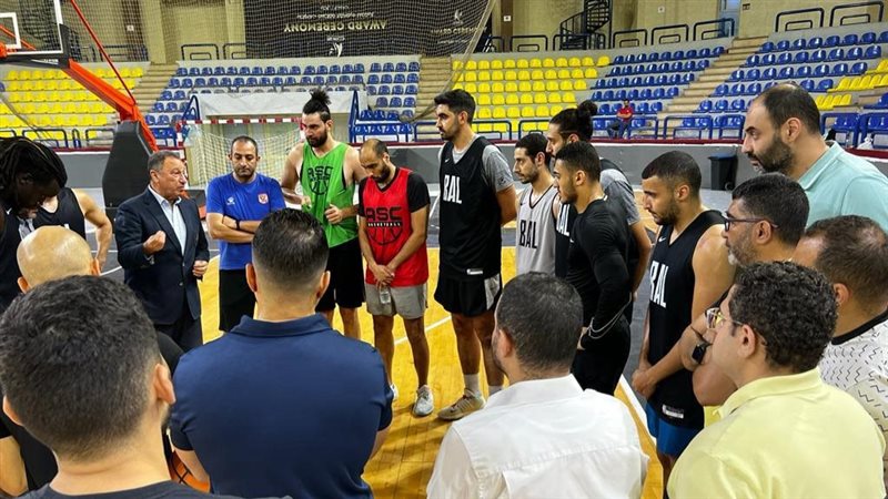 محمود الخطيب مع رجال