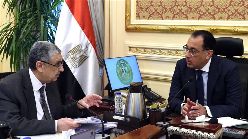 رئيس الوزراء ووزير