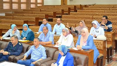سكرتير عام البحيرة يتابع أعمال الحماية المدنية بمنشآت المحافظة (صور)
