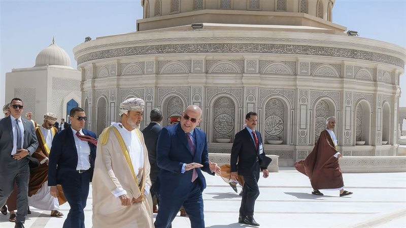 السلطان هيثم بن طارق