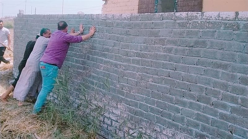 استرداد 29 فدان وازالتين