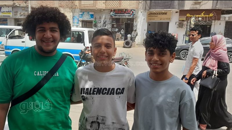 طلاب الاعدادية ببني