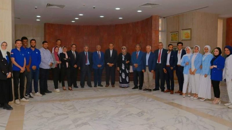 محافظ الشرقية شارك