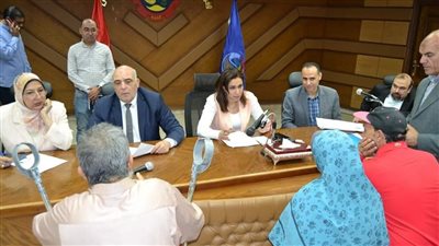 نائب محافظ البحيرة تعقد اجتماع خدمة المواطنين وتلتقي بـ 32 مواطنا (صور)