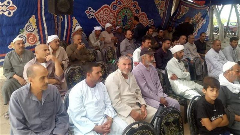 ندوة عن مكافحة ذبابة