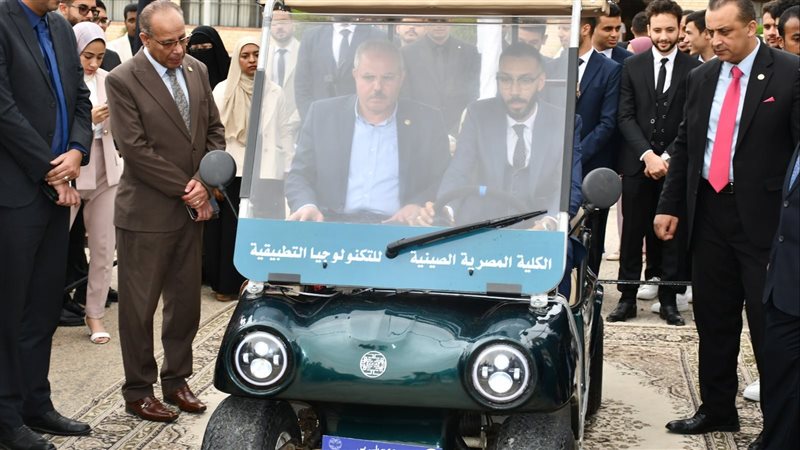 الدكتور ناصر مندور