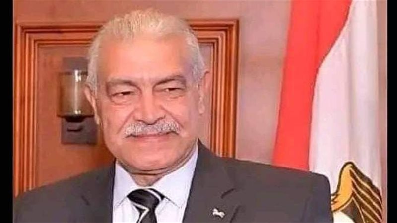 يجرى جولة تفقدية