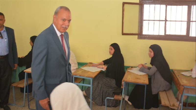 محافظ القليوبية خلال
