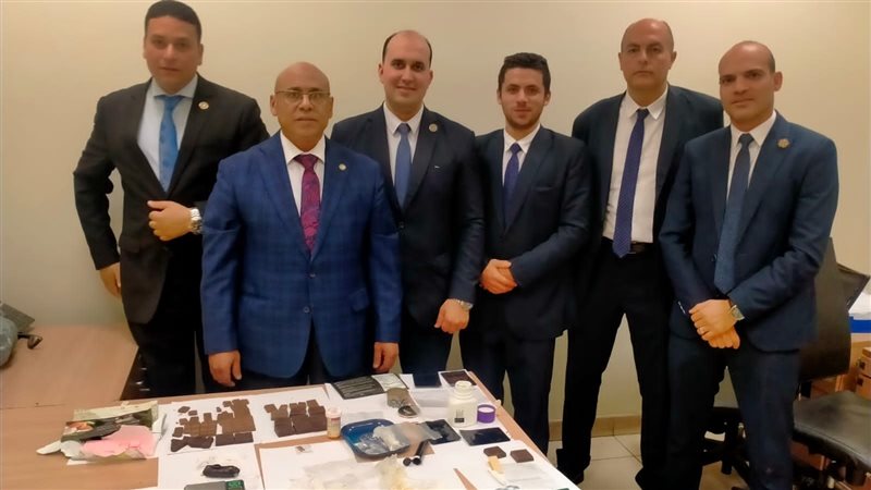 جمارك مطار القاهرة،