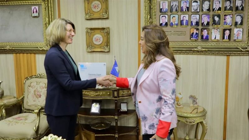 محافظ دمياط تستقبل