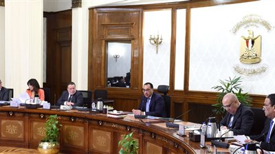 رئيس الوزراء يناقش عددا من المقترحات الخاصة بدعم نشاط تصدير العقار