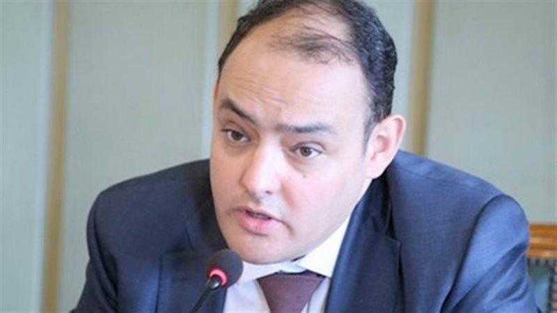 وزير الصناعة أحمد