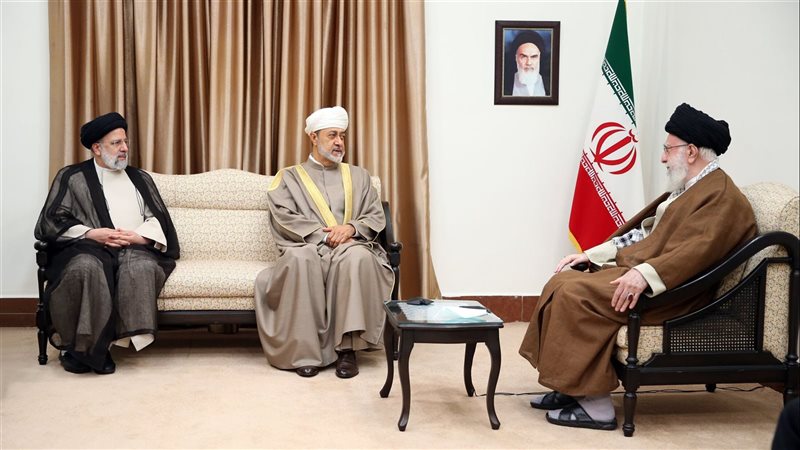 مرشد إيران وسلطان
