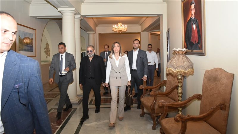 وزيرة الثقافة تتفقد