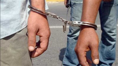 ضبط عاطلين بحوزتهما 25 كيلو حشيش بالوراق