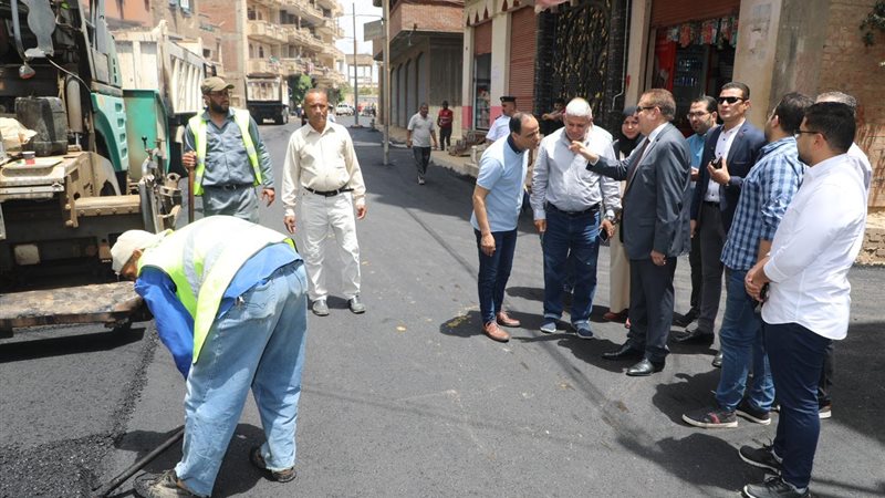 محافظ المنوفية خلال