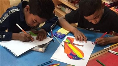مكتبة الطفل والشباب بالمحاميد بحري الثقافية تقيم ورشة فنون رسم حر