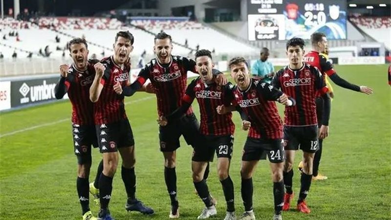 اتحاد العاصمة، فيتو