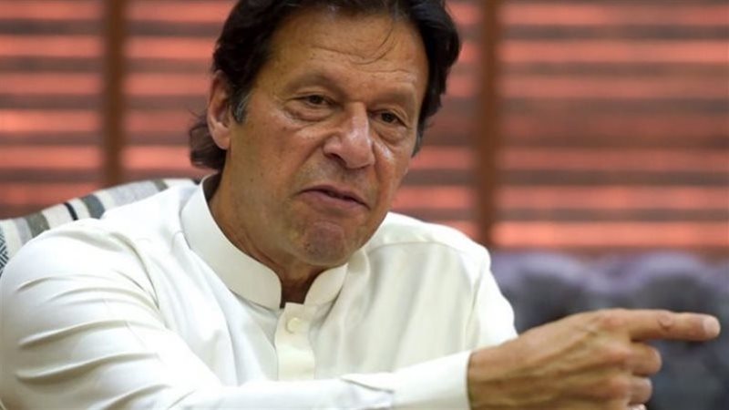 عمران خان، فيتو 