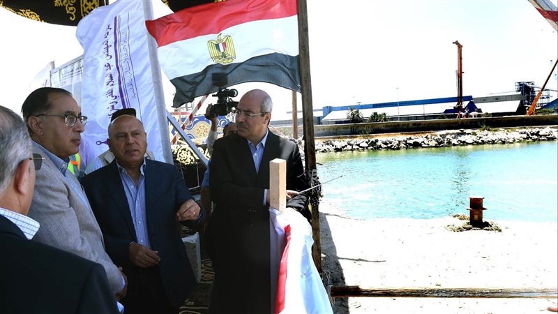 رئيس الوزراء يتابع