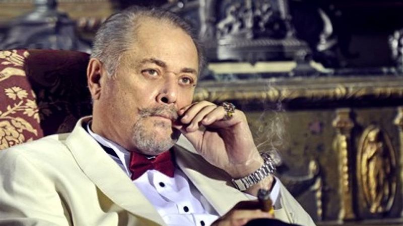 محمود عبد العزيز،