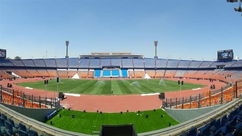 استاد القاهرة،فيتو