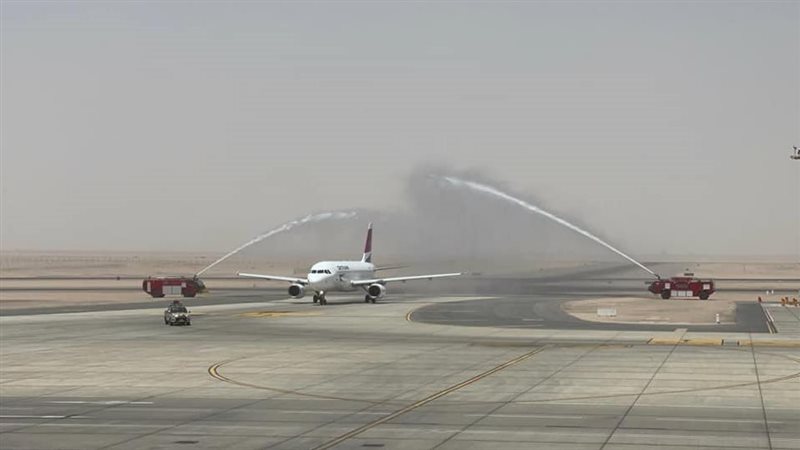 استقبال أولى رحلات